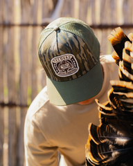 tecovas x mossy oak bottomland trucker