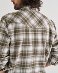 men's everyday long sleeve flannel