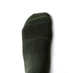 over-the-calf socks (single)